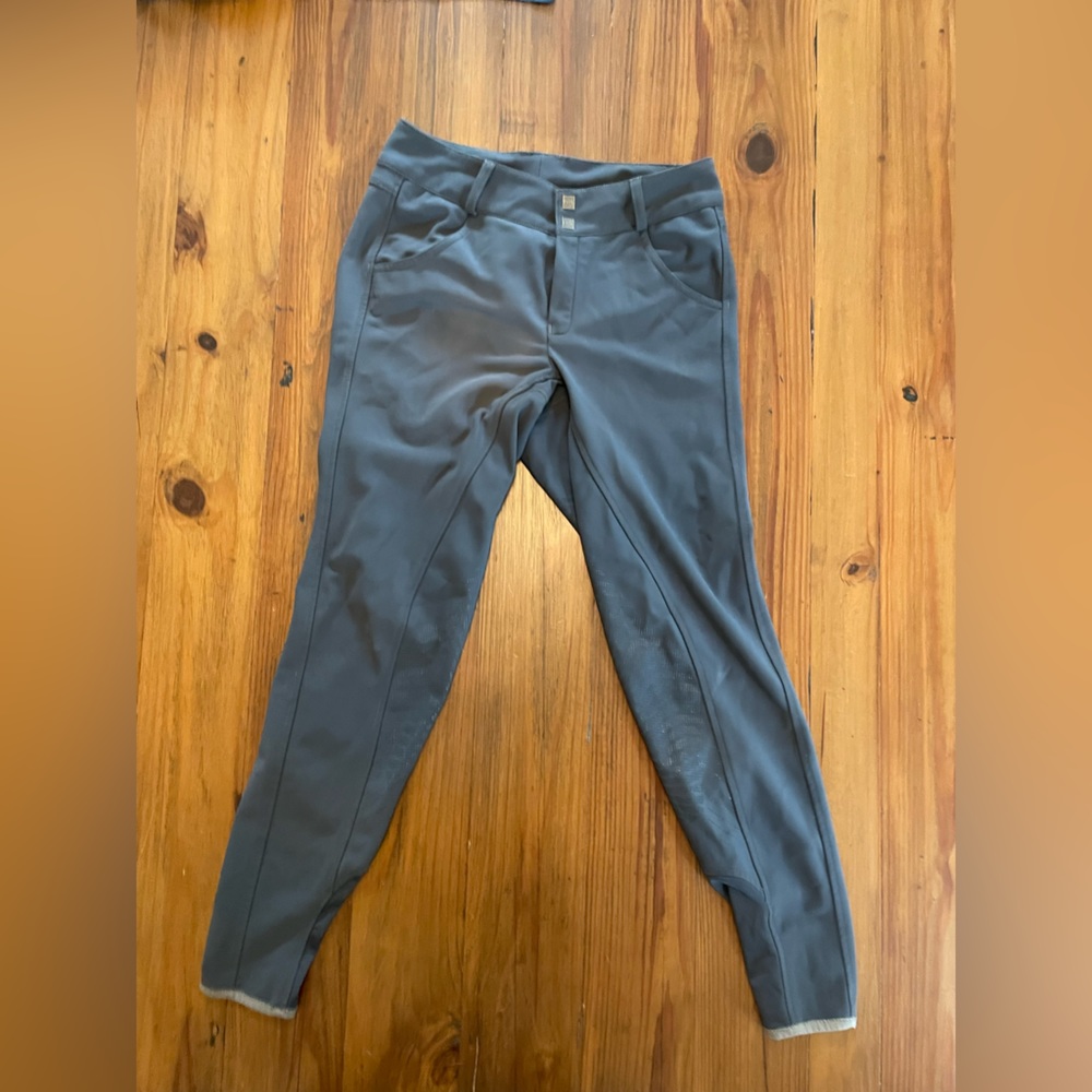 Fits equestrian full seat breeches